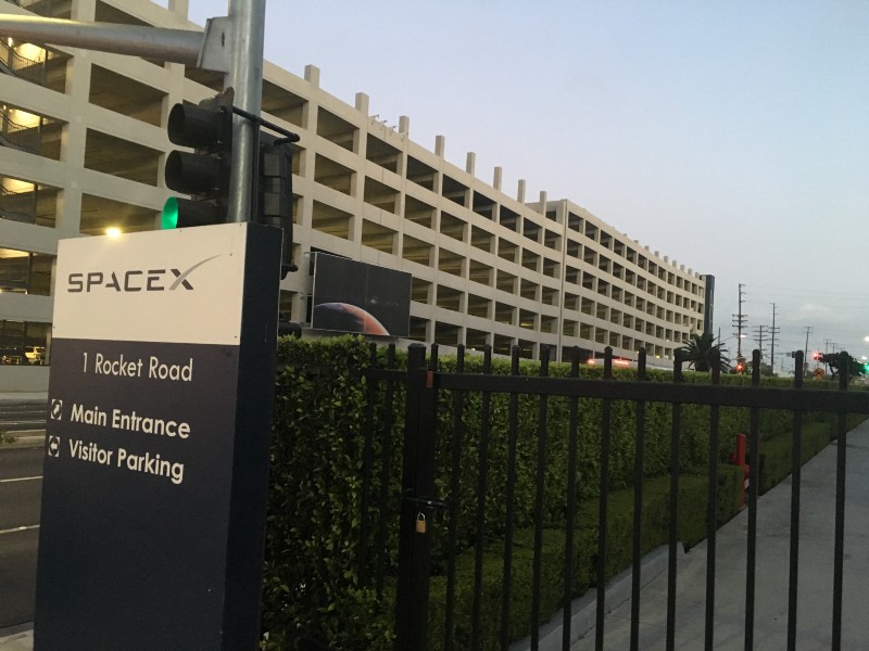 SpaceX Parking Structure Hawthorne – Project Feature